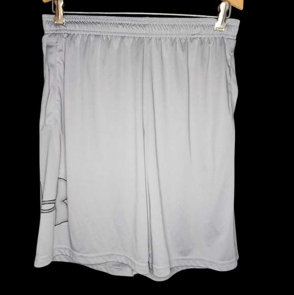 Mens Grey Under Armour Loose Athletic Shorts EUC! SIZE Large - Picture 1 of 3